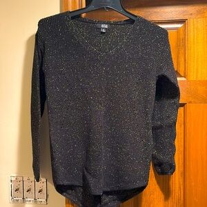 Sweater with gold glitter